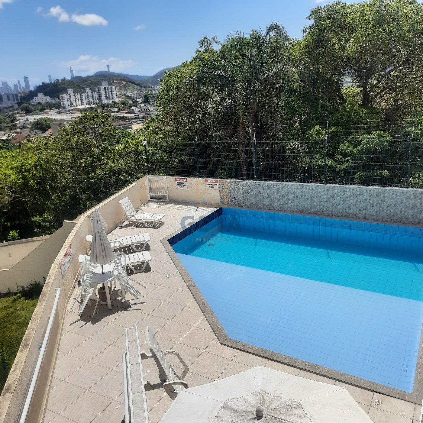 Apartamento 3 quartos para Venda no bairro Lídia Duarte em Camboriú