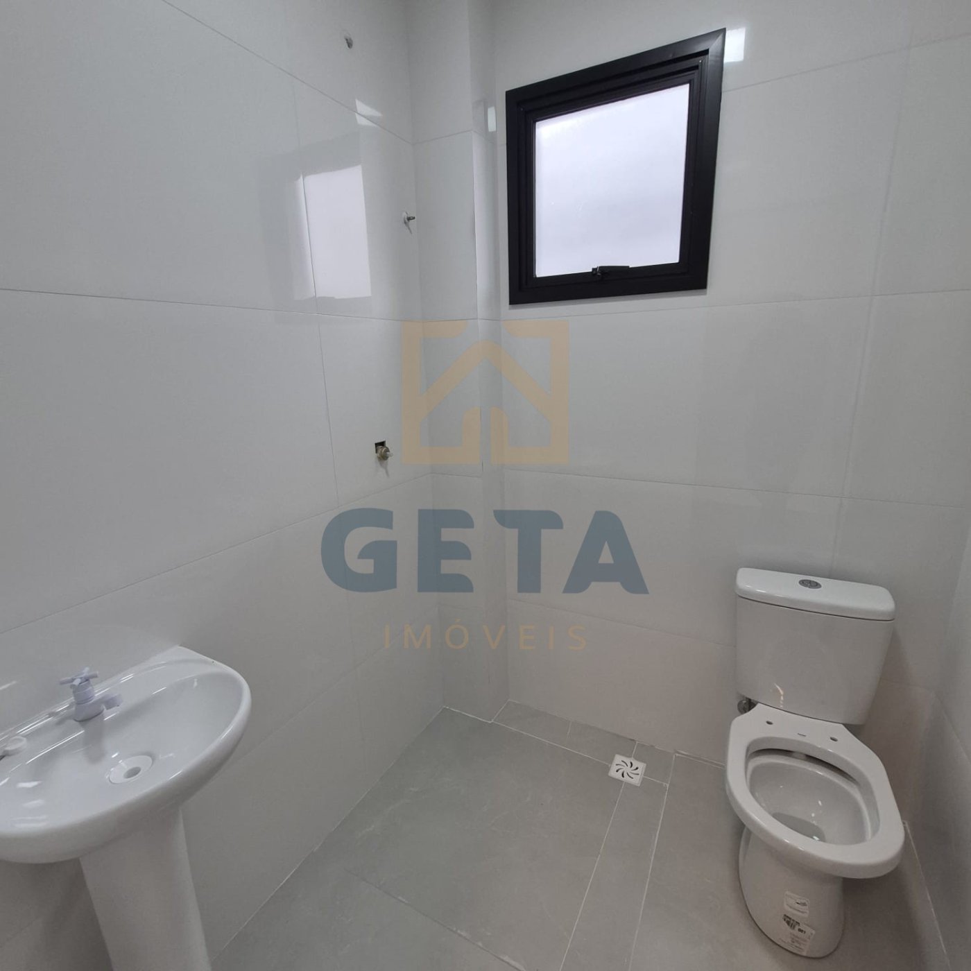 🏡✨ SOBRADOS DE ALTO PADRÃO NO BAIRRO SANTA REGINA — CAMBORIÚ