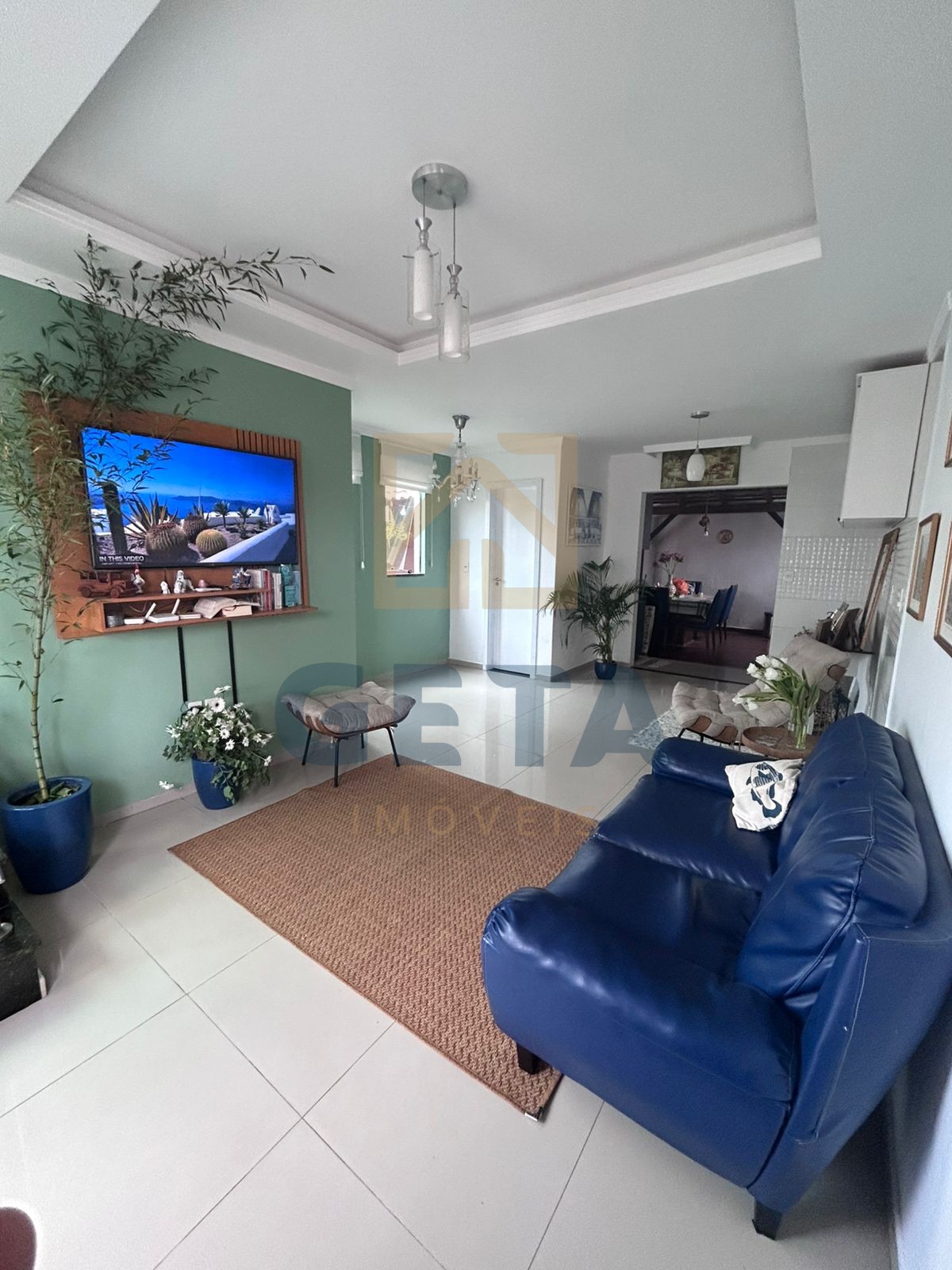  Sobrado Exclusivo à Venda em Camboriú – Pronto para Morar! 