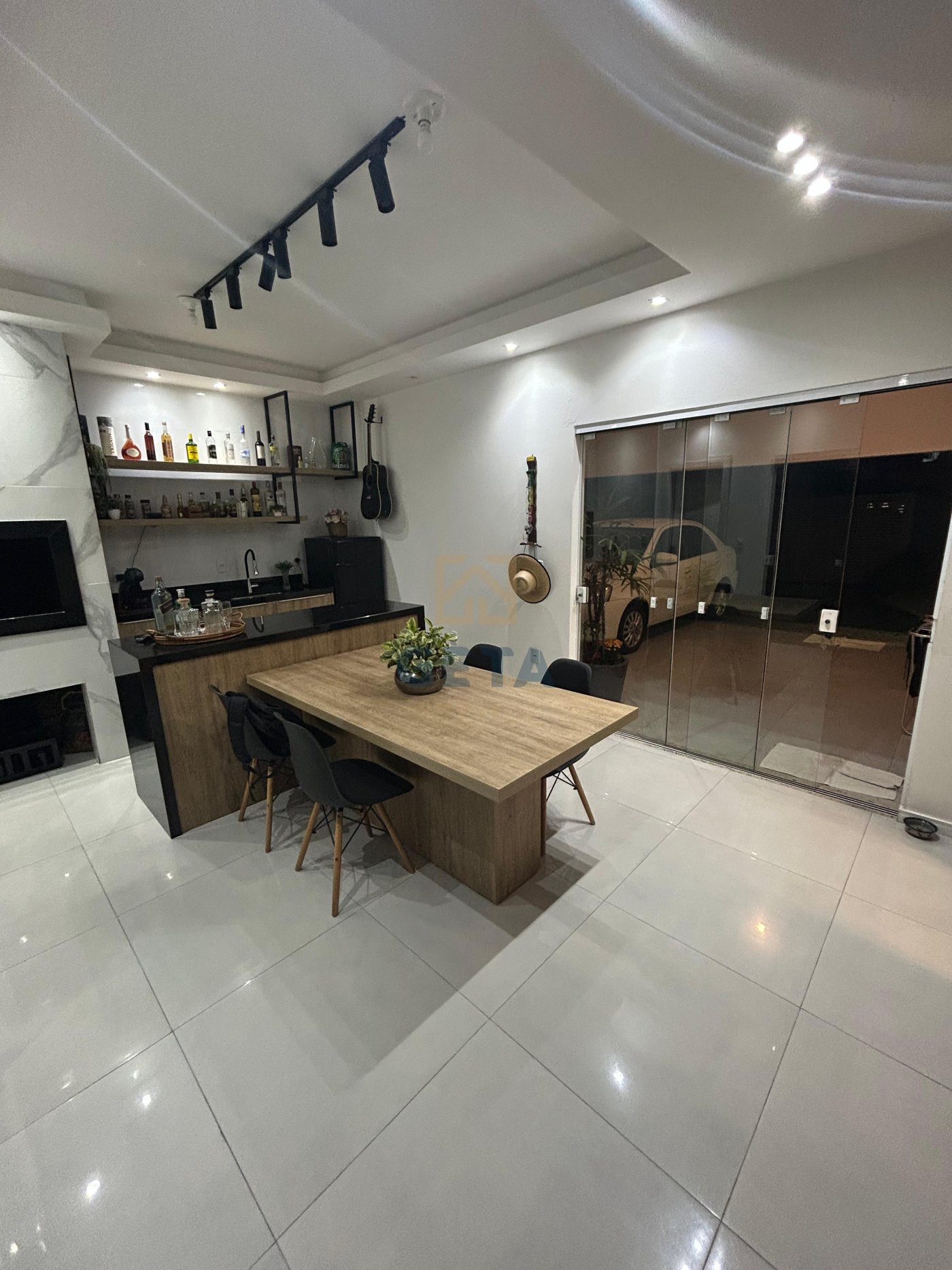  Casa dos sonhos à venda em Camboriú –no Centro de Camboriú
