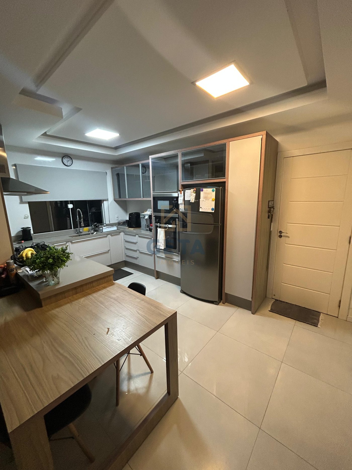  Casa dos sonhos à venda em Camboriú –no Centro de Camboriú