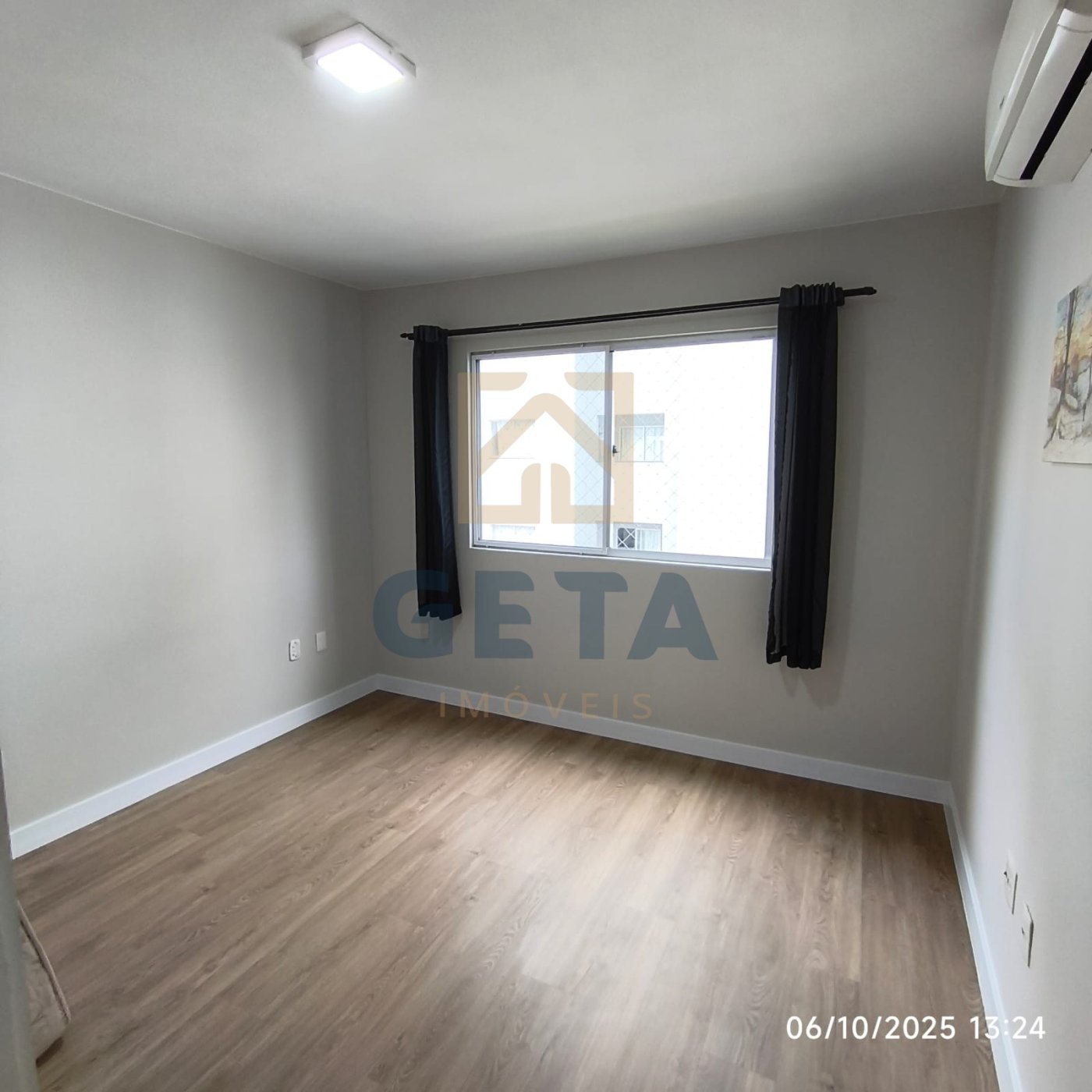 Apartamento à venda no Residencial Maria Helena — Bairro Cedros, Camboriú/SC