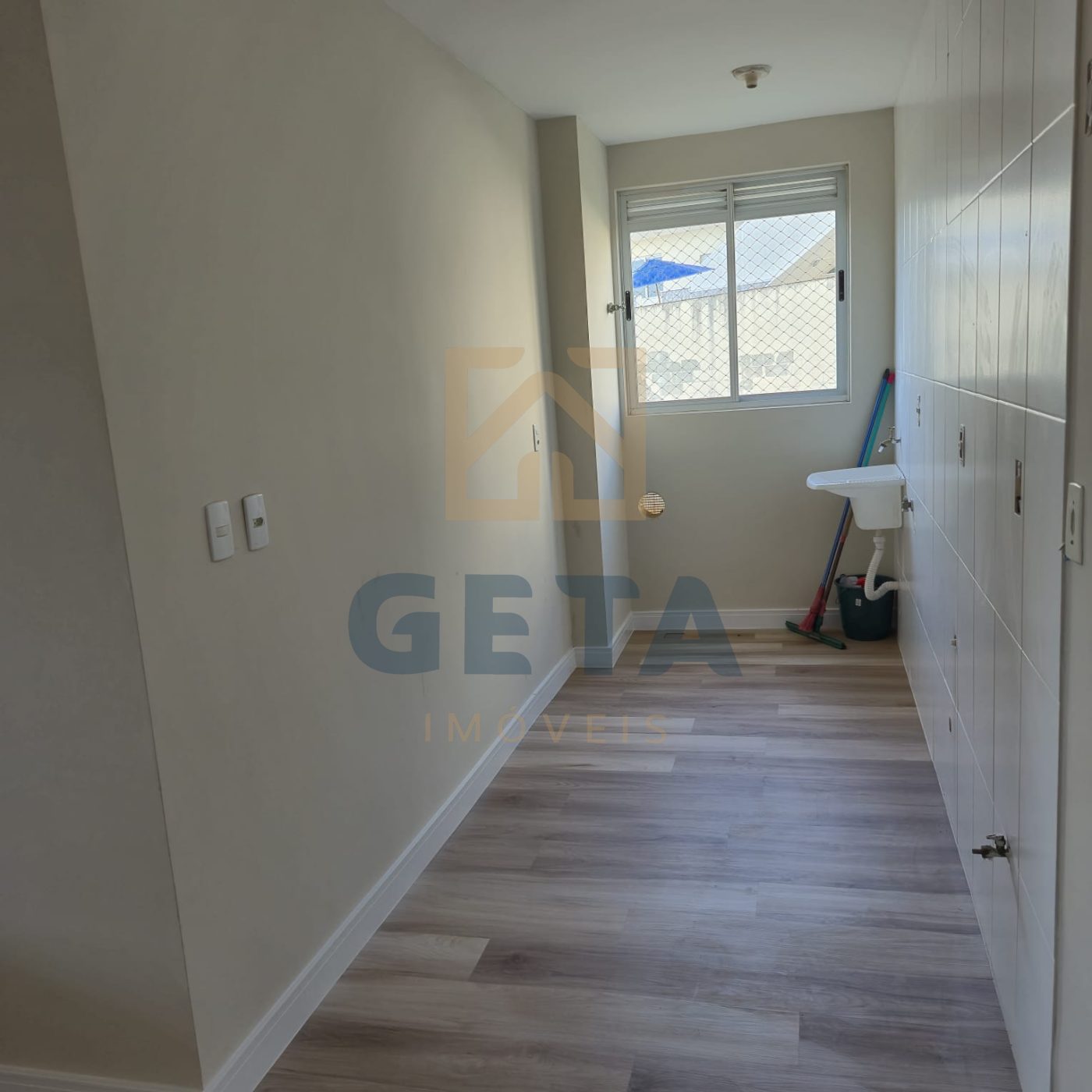 Apartamento 2 quartos para Venda no bairro Lídia Duarte em Camboriú