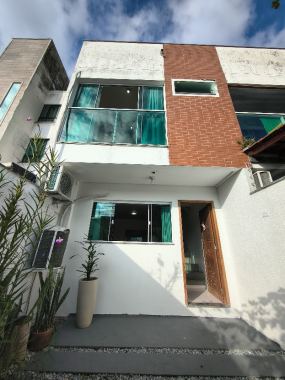 Sobrado 2 suítes para Venda no bairro Santa Regina em Camboriú