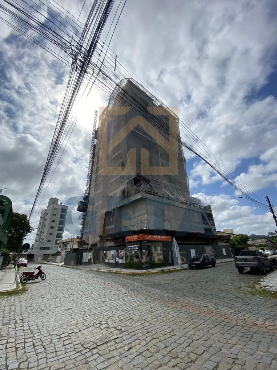 Viva com Estilo: Apartamento de 2 ou 3 Suítes no Centro de Camboriú