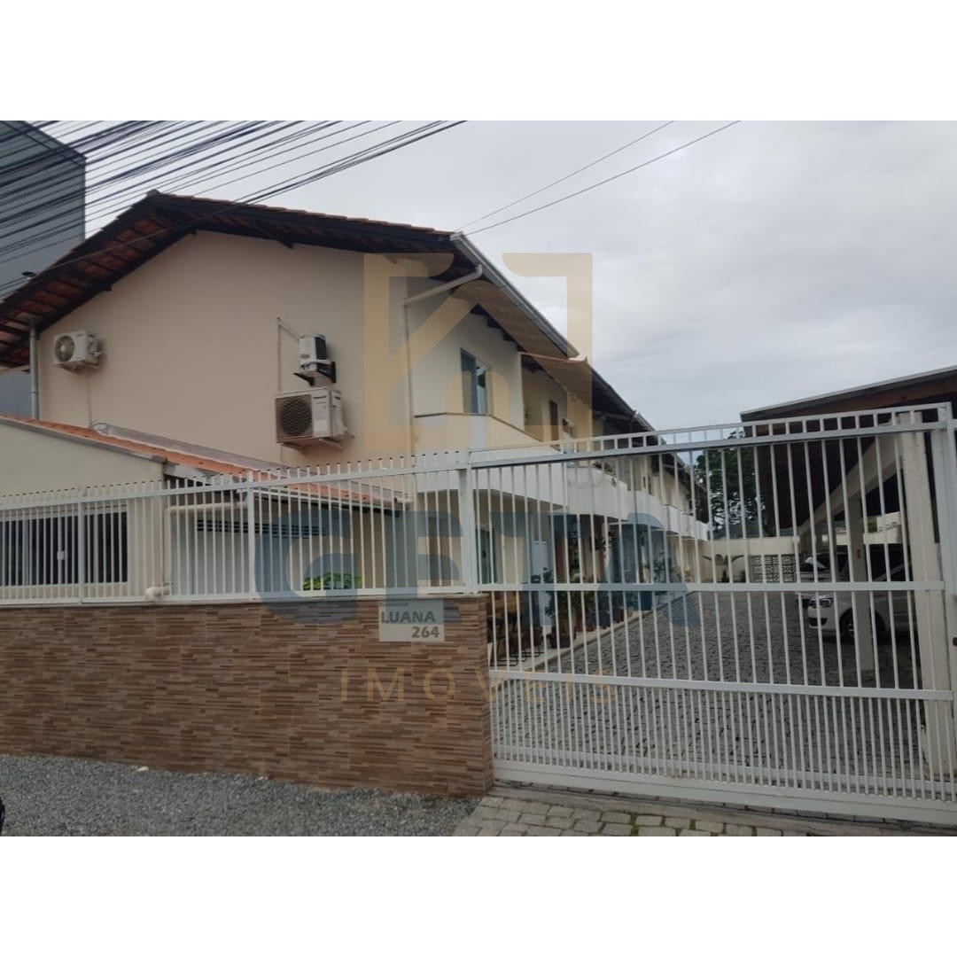 Casa 2 quartos para Venda no bairro Centro em Camboriú