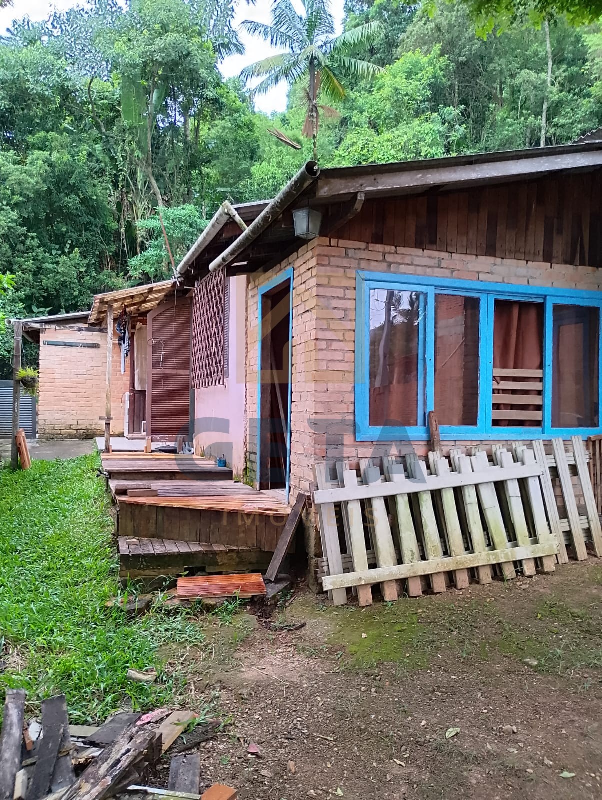 🏡 Terreno à Venda com Casa + Kitnet – Excelente Oportunidade! 