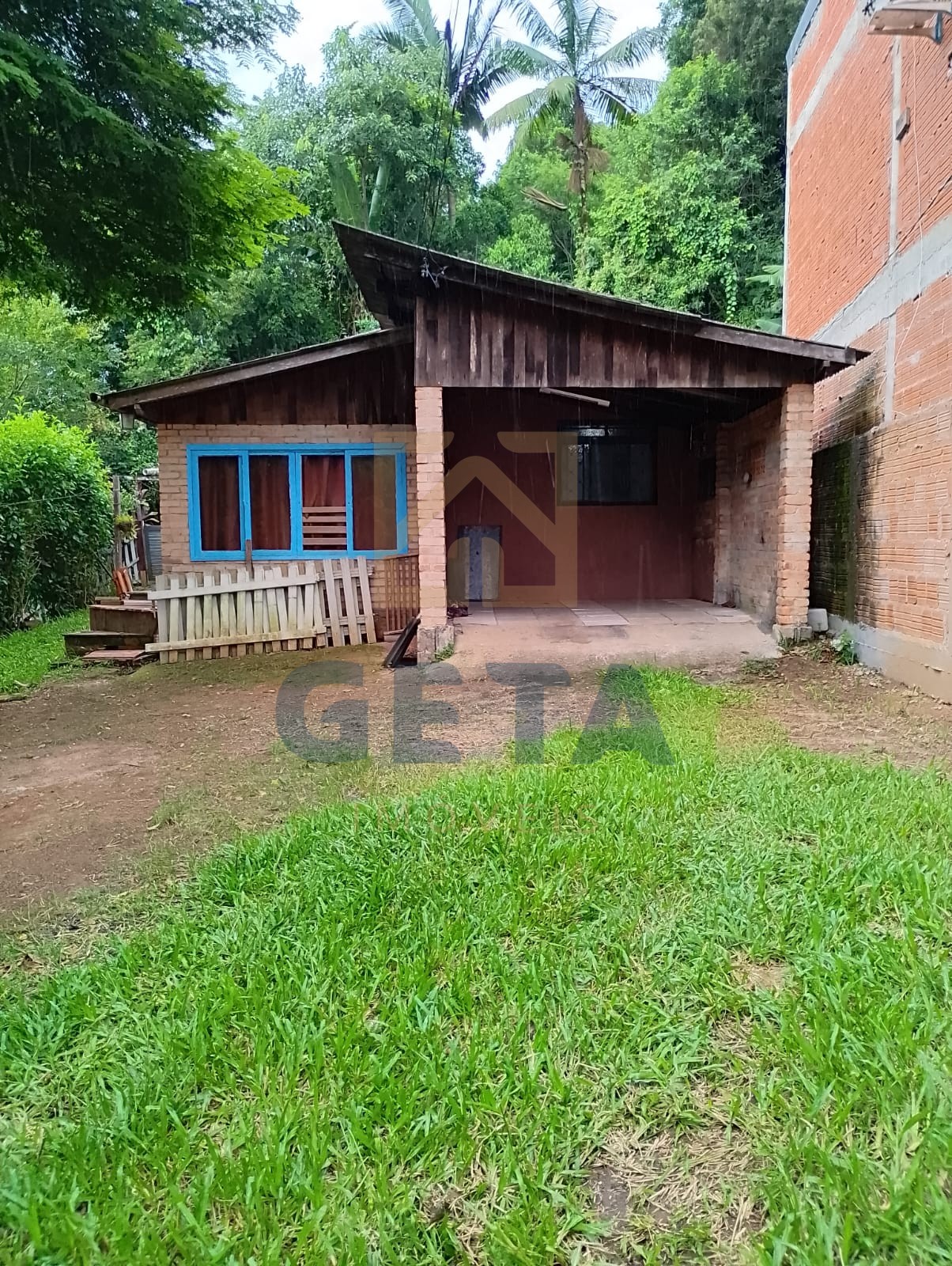 🏡 Terreno à Venda com Casa + Kitnet – Excelente Oportunidade! 